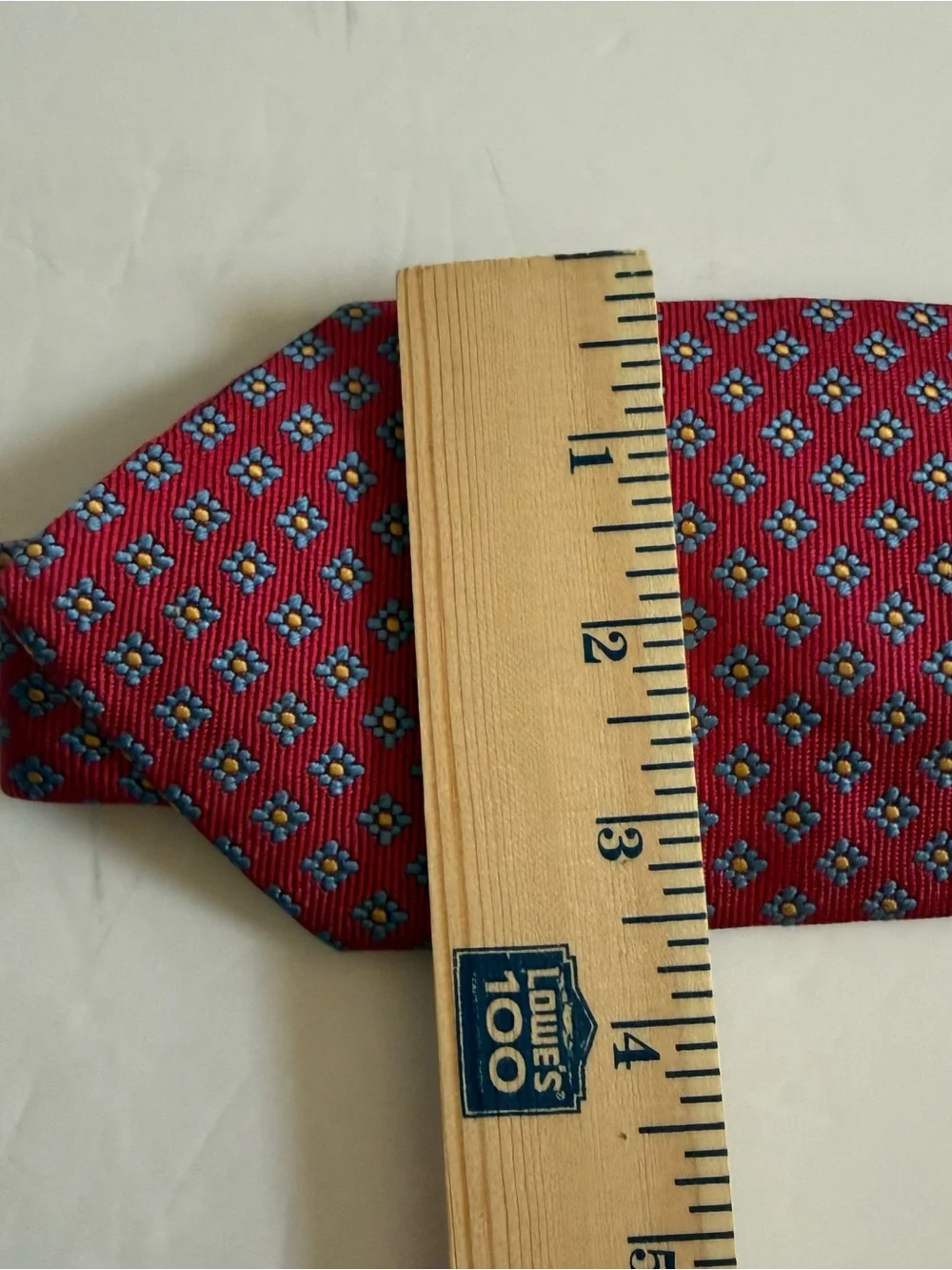 Brooks Brothers Red Real Silk Tie with Blue Cream Geometric Pattern Made in USA
